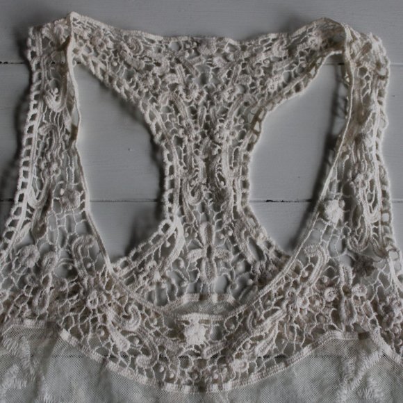 White Bohemian Sheer Lace Tank Top - Picture 4 of 6
